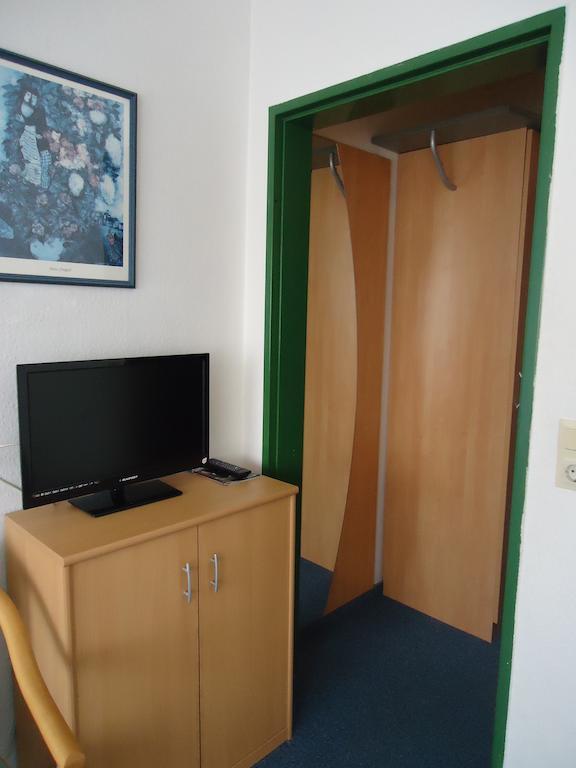 Hotel Central Oberursel Room photo